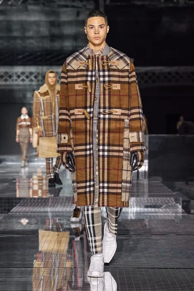 Look 47